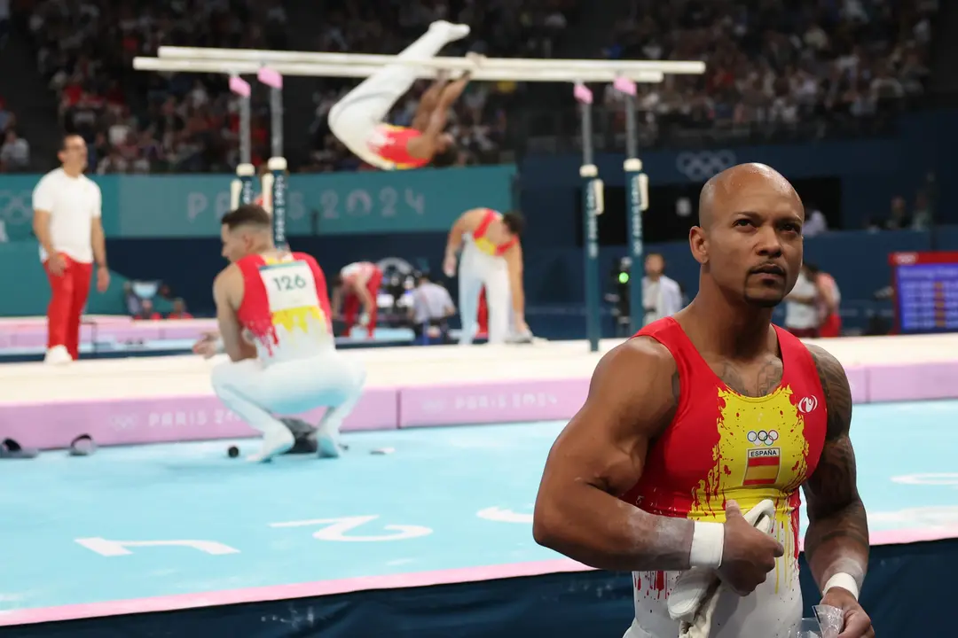 El gimnasta espa&ntilde;ol Rayderley Zapata durante la clasificaci&oacute;n masculina de Gimnasia Art&iacute;stica este s&aacute;bado, durante los Juegos Ol&iacute;mpicos de Par&iacute;s 2024, en el Bercy Arena de la capital francesa. EFE/ Miguel Guti&eacute;rrez