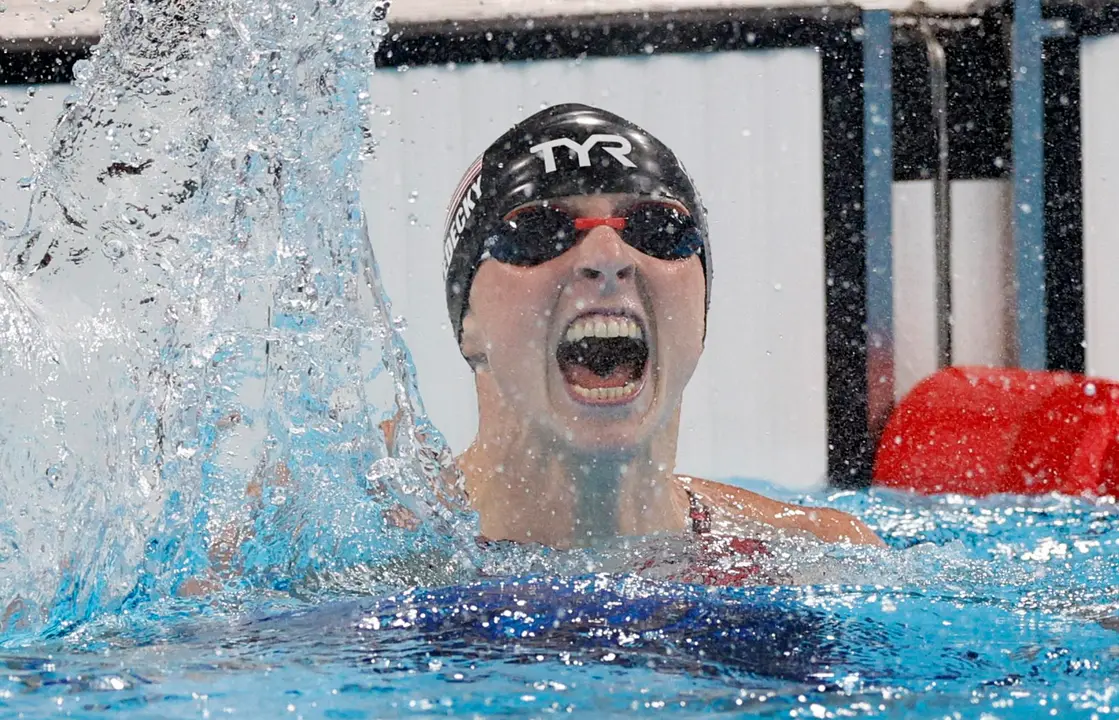La estadounidense Katie Ledecky en la piscina de La Defense Arena en Par&iacute;s, Francia. EFE/EPA/FRANCK ROBICHON