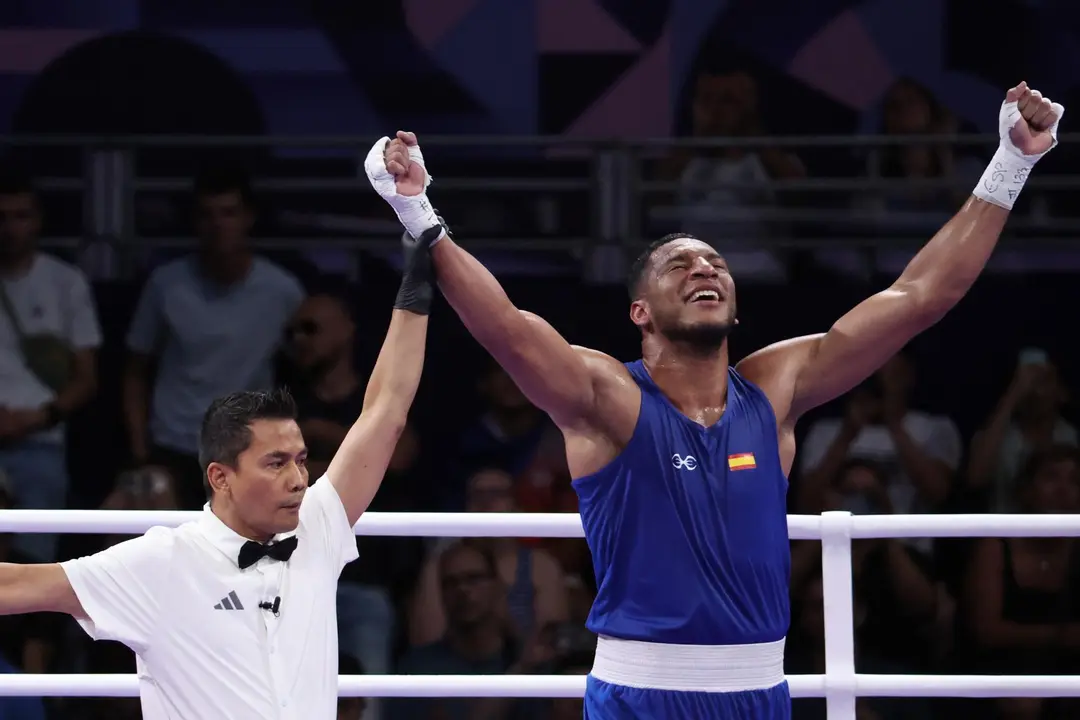 El espa&ntilde;ol Emmanuel Reyes celebra su victoria sobre el belga Victor Schelstraete. EFE/EPA/YAHYA ARHAB