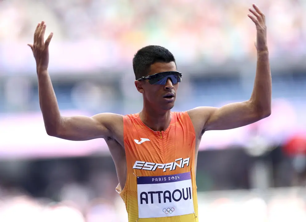 El espa&ntilde;ol Mohamed Attaoui, clasificado por tiempos para la final del 800. En la imagen, al concluir los cuartos, el pasado mi&eacute;rcoles. EFE/EPA/ANNA SZILAGYI