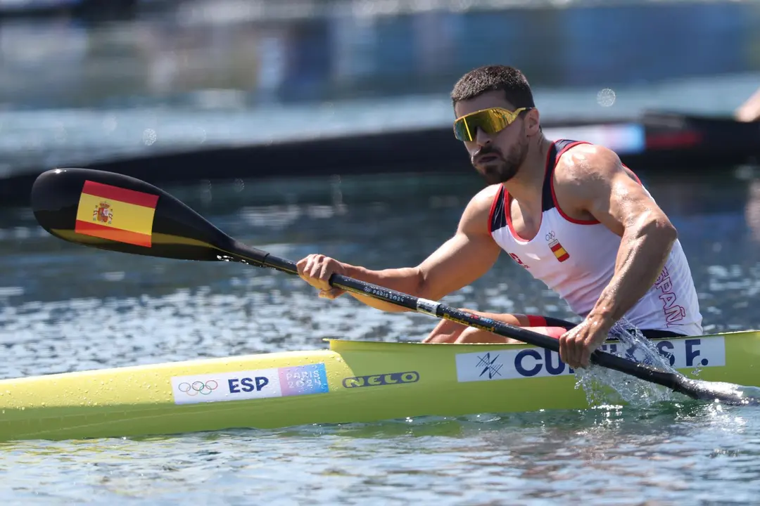 El pirag&uuml;ista espa&ntilde;ol Paco Cubelos en el -sur-Marne Nautical Stadium en Vaires-sur-Marne, Francia. EFE/EPA/ALI HAIDER