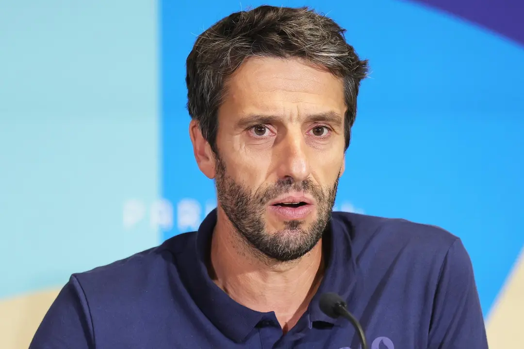 El presidente del Comit&eacute; Organizador de Par&iacute;s 2024, Tony Estanguet, durante la conferencia de prensa la v&iacute;spera del comienzo de la Ceremonia de Apertura de los Juegos Paral&iacute;mpicos de Par&iacute;s 2024. EFE/EPA/Teresa Su&aacute;rez