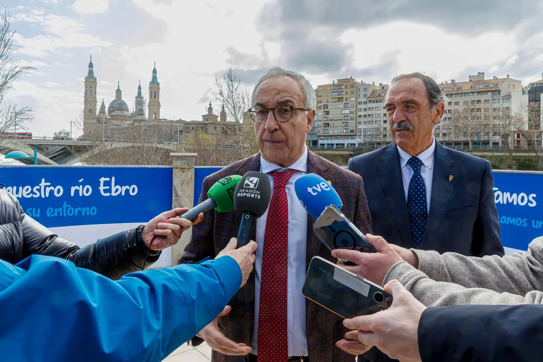 El presidente del Comit&eacute; Ol&iacute;mpico Espa&ntilde;ol, Alejandro Blanco (c), que se presentar&aacute; a la reelecci&oacute;n para un sexto mandato al frente del COE. EFE/JAVIER BELVER