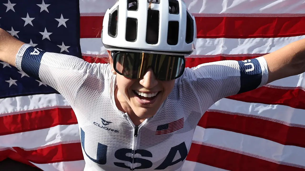 La estadounidense Kristen Faulkner. EFE/EPA/CHRISTOPHE PETIT TESSON