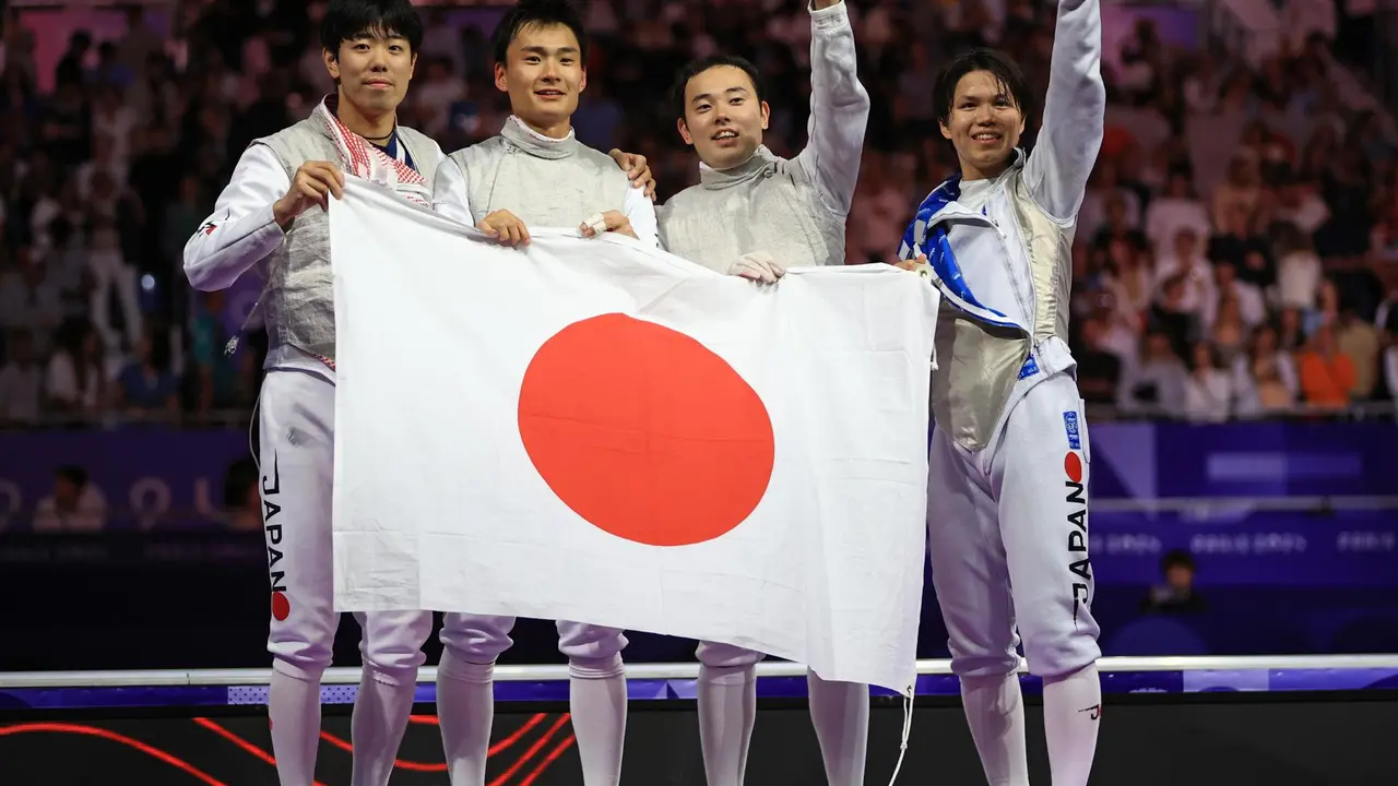 Los japoneses Kyosuke Matsuyama, Kazuki Iimura, Takahiro Shikine y Yudai Nagano en el Grand Palais en ParisFrancia. EFE/EPA/MARTIN DIVISEK