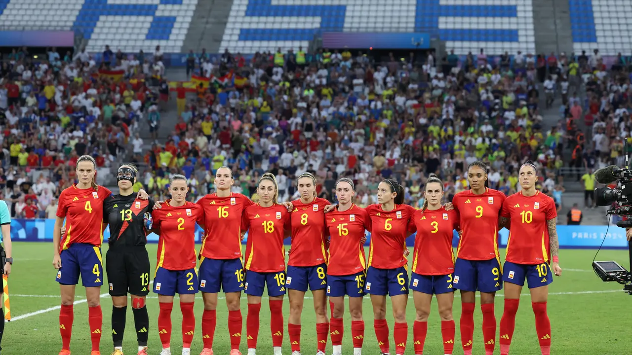 Las jugadoras de la selecci&oacute;n ol&iacute;mpica espa&ntilde;ola de f&uacute;tbol. EFE/Kiko Huesca