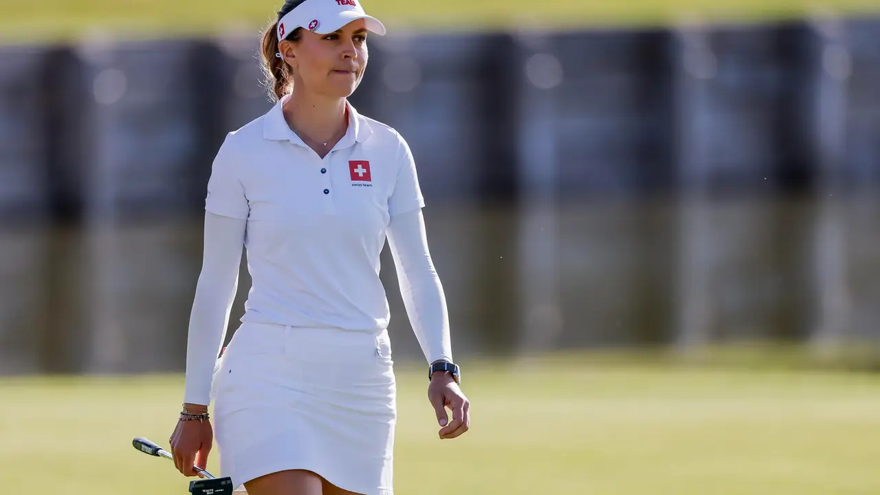 Morgane Metraux, en la segunda ronda del torneo femenino de golf de los Juegos Ol&iacute;mpicos de Par&iacute;s 2024. EFE/EPA/ERIK S. LESSER