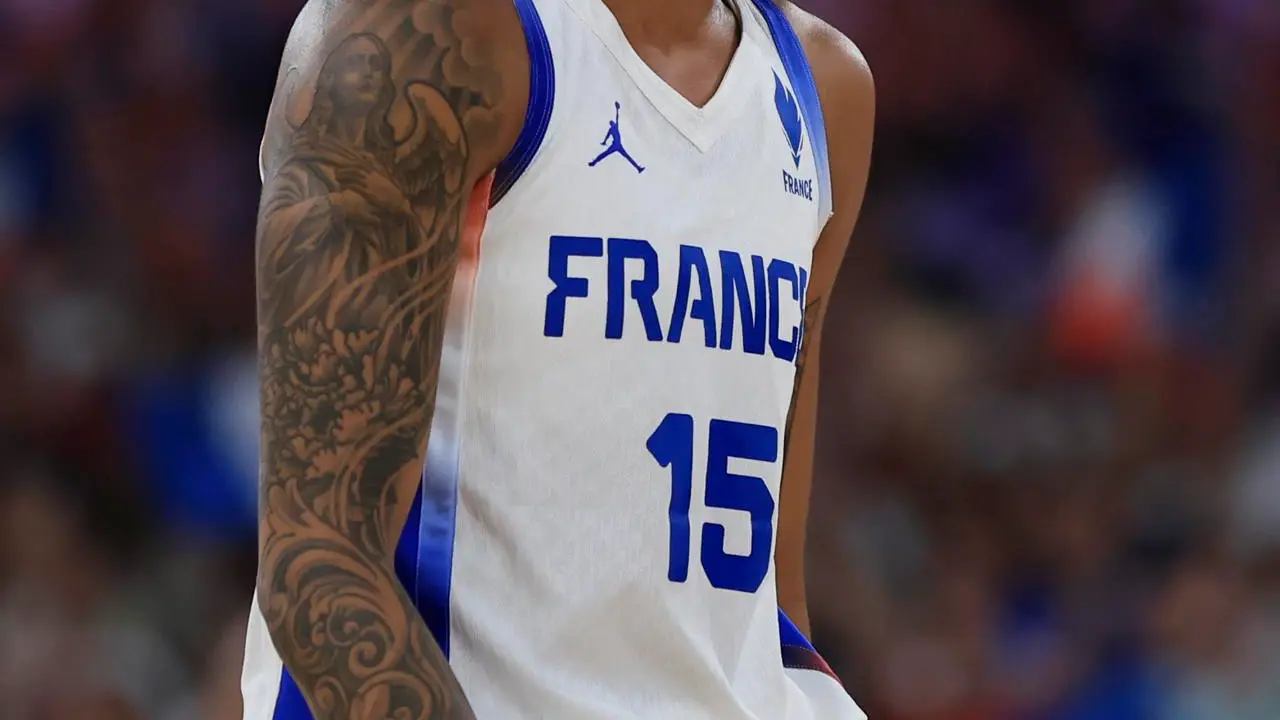 Gabby Williams, la gran estrella de la selecci&oacute;n francesa de baloncesto y principal amenaza al octavo oro ol&iacute;mpico seguido que persigue Estados Unidos. EFE/EPA/RITCHIE B. TONGO