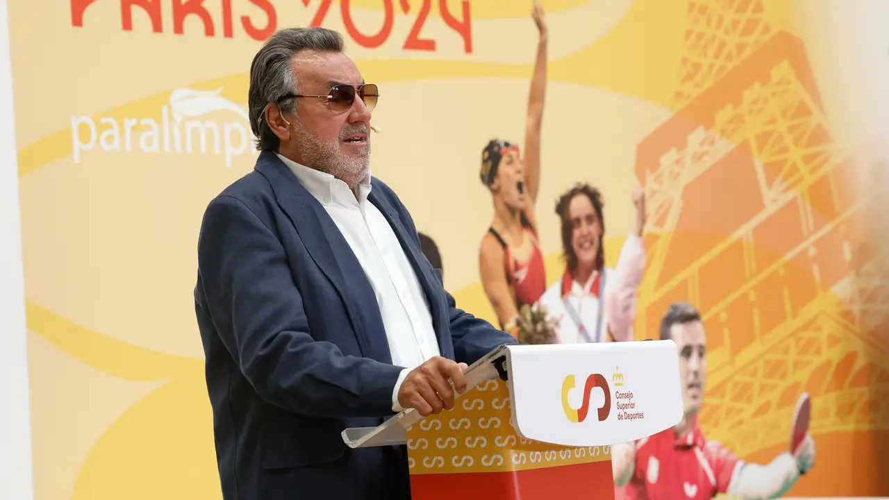 El presidente del Comit&eacute; Paral&iacute;mpico Espa&ntilde;ol (CPE), Miguel Carballeda, durante el acto de despedida al equipo paral&iacute;mpico espa&ntilde;ol que acudir&aacute; a los Juegos de Par&iacute;s 2024. EFE/ J.p.gandul