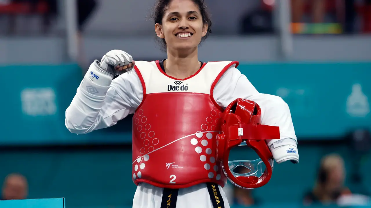 Fotograf&iacute;a de archivo en la que se registr&oacute; a la taekwondista peruana Leonor Ang&eacute;lica Espinoza, quien gan&oacute; la medalla de oro de los Juegos Paral&iacute;mpicos de Par&iacute;s 2024 en la categor&iacute;a k44 de -47 kilos. EFE/Elvis Gonz&aacute;lez