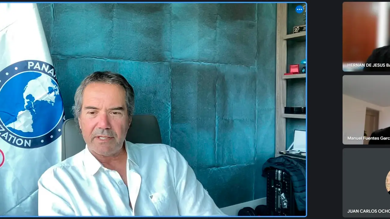 Captura de video del presidente de Panam Sports, Neven Ilic (i), durante una entrevista con EFE desde Santiago (Chile). EFE/ Juan Carlos Ochoa